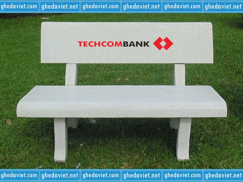 Ghế đá quảng cáo in logo ngân hàng Techcombank GDQC-06