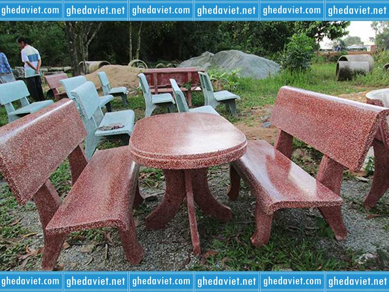 Bàn ghế đá granito màu đỏ GDM-124